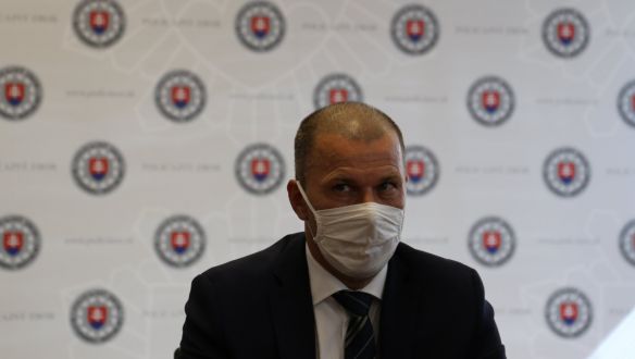 Vádat emeltek a országos rendőrfőkapitány ellen Szlovákiában