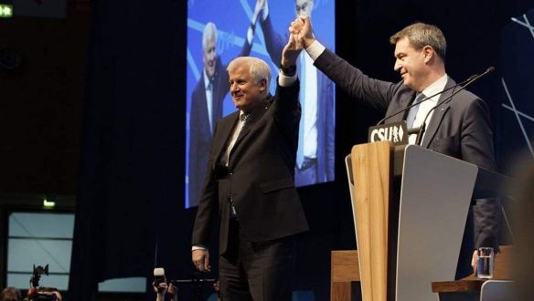 Összeomlott a CSU menekültellenes taktikája