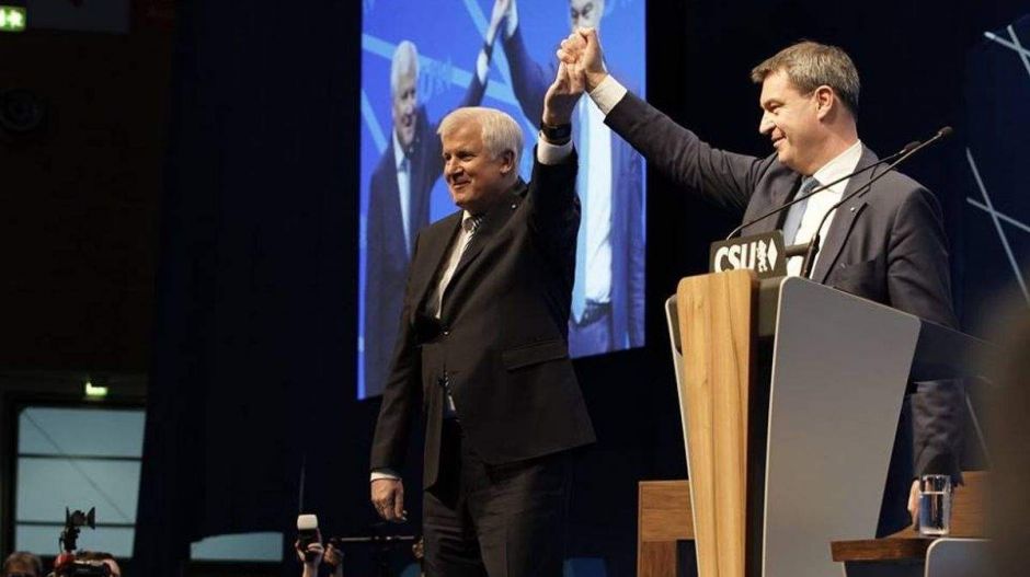 Összeomlott a CSU menekültellenes taktikája