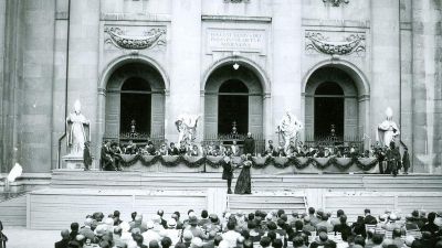 A zenei fesztivál, amit egy zsidó származású író talált ki, hogy megalapozhassa a katolikus Ausztriát