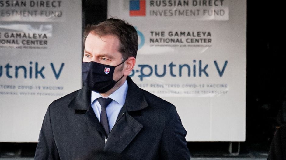 Szlovákia befejezi az oltást a Szputnyikkal