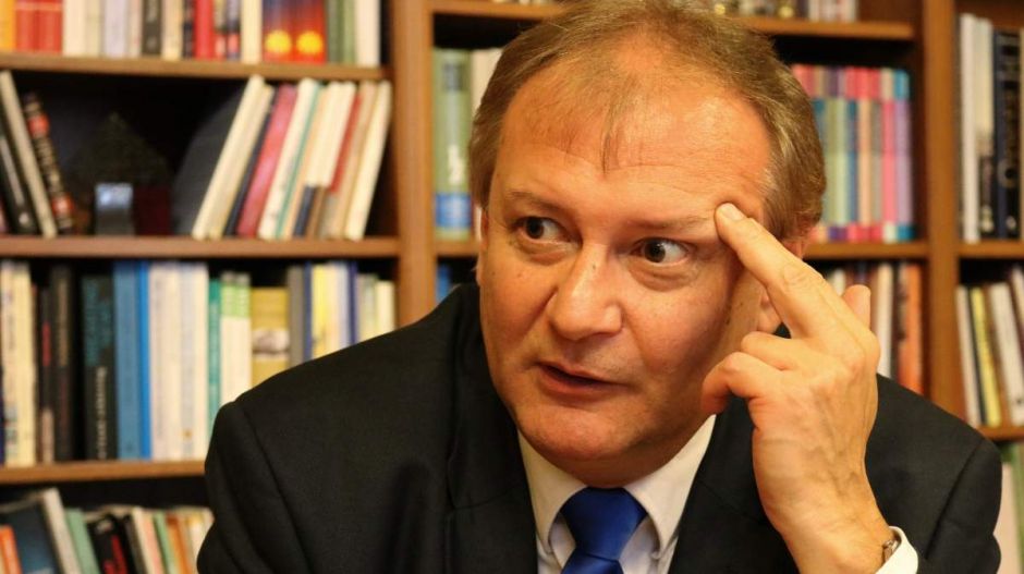 Hiller kiakadt a román szocdemekre, amiért Trianon napját román nemzeti ünneppé tennék