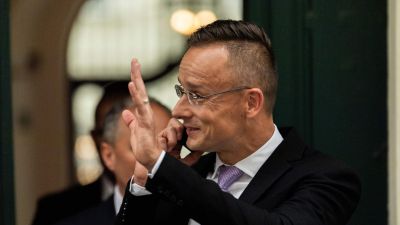 Igor Matovič: Szijjártó Péter segített elintézni Szlovákiának a Szputnyik-vakcinabeszerzést