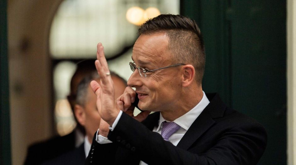 Igor Matovič: Szijjártó Péter segített elintézni Szlovákiának a Szputnyik-vakcinabeszerzést