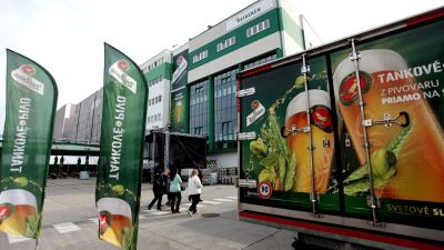 Olcsóbb lett a sör Szlovákiában, pedig ott is minden élelmiszer drágul