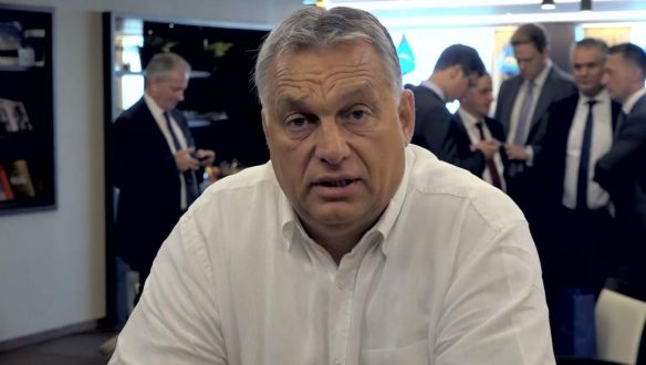 Orbán Brüsszelbe készül, holott a hetes cikkes vita Strasbourgban lesz
