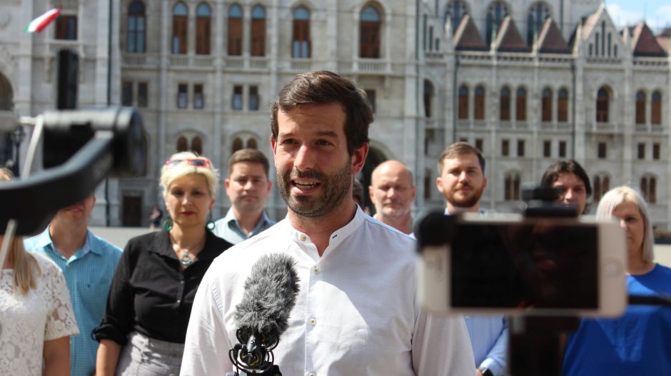 Fekete-Győr András az Azonnalinak: Reális, hogy bekerüljek az előválasztás második fordulójába