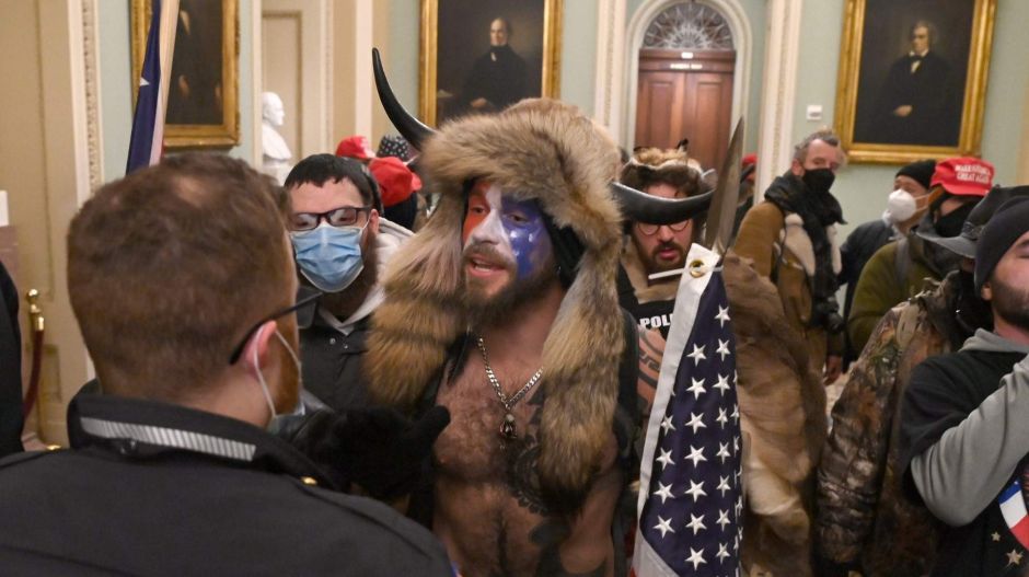 Banánköztársaság, bukott állam, a trumpizmus vége, Észak-Korea: a közép-európai sajtó Trump utolsó húzásáról