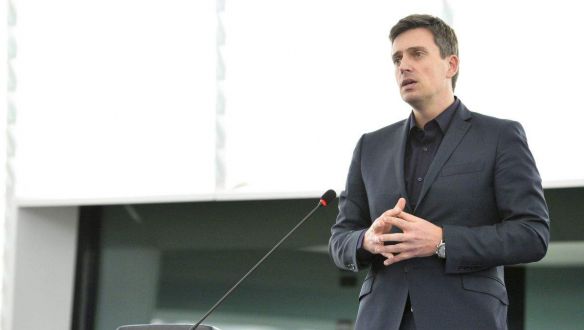 Az erdélyi magyarok úgy viselkednek, mintha nem lennének román állampolgárok! Cătălin Ivan az Azonnalinak