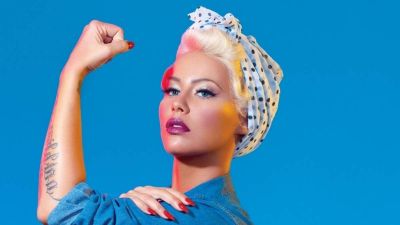 Ribancnak vallja magát, és küzd a többi ribancért: ő Amber Rose