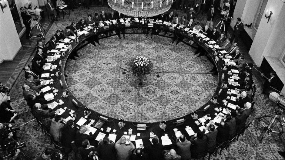 Harminc éve kezdődtek a kelet-közép-európai rendszerváltások: Lengyelországban