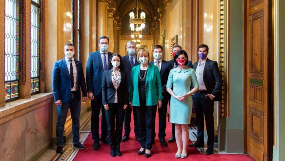 Így kormányozná Magyarországot az ellenzék, ha nyer 2022-ben