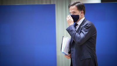 A holland miniszterelnök szerint idióták tüntettek hétvégén a bevezetett korlátozások ellen