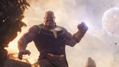 A mozi meghalt, agyonverték a szuperhősök