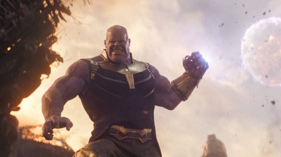 A mozi meghalt, agyonverték a szuperhősök