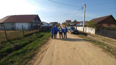 A mező közepén fizetett 3000 euró kenőpénzt egy román férfi, most visszakéri azt 