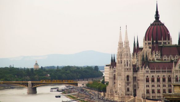 Megszavazta a fideszes többségű Országgyűlés a veszélyhelyzet meghosszabbítását