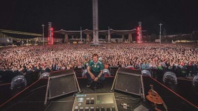 Ed Sheeran a Szigeten: ilyen jól működő átverést még nem termelt ki a popzene