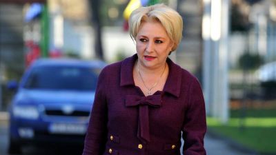 Nem sikerült megbuktatni a román kormányt