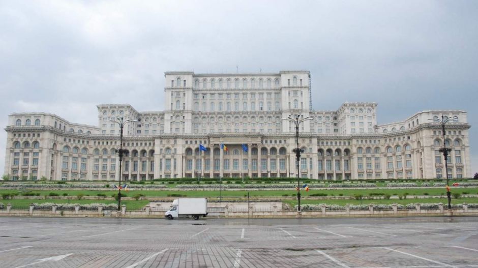 Romániában mindenki arról beszél, hogy nagyon zuhannak a szocdemek. Pedig egyáltalán nem biztos, sőt!