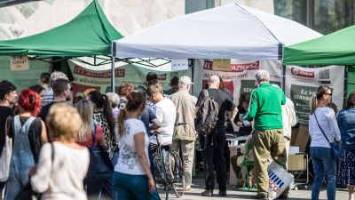 Csökken a részvétel az előválasztás végéhez közeledve, de már eddig is a vártnál többen mentek el szavazni