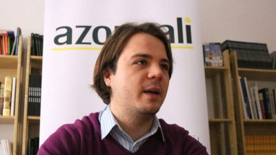 Elhívnak még sörözni a volt felcsúti csapattársaim – a Momentum ifipolitikusa az Azonnalinak