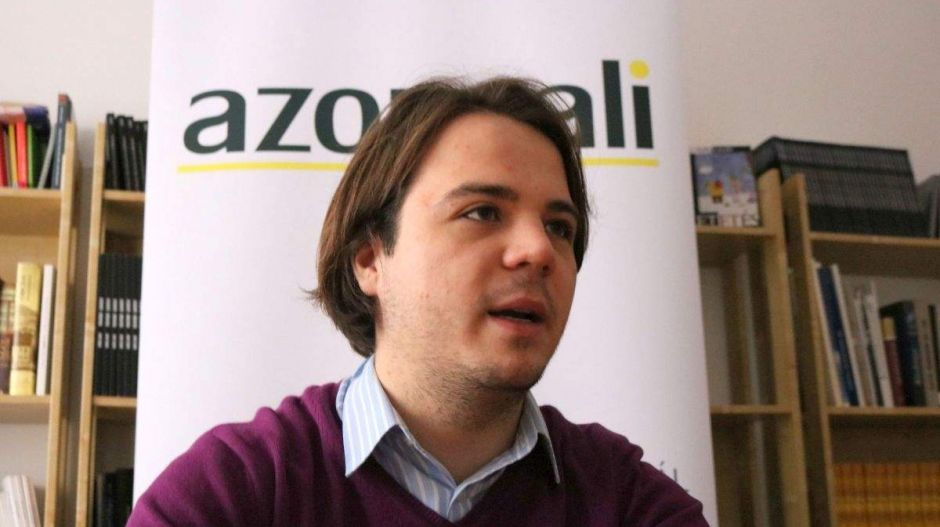 Elhívnak még sörözni a volt felcsúti csapattársaim – a Momentum ifipolitikusa az Azonnalinak