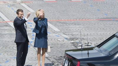 A bányászbéka feneke alatt van Macron népszerűsége