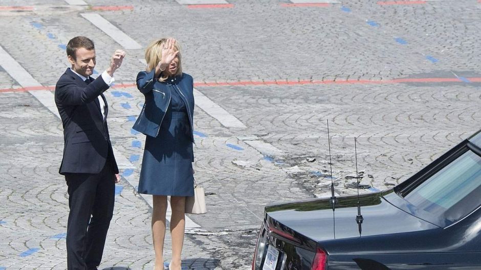 A bányászbéka feneke alatt van Macron népszerűsége