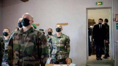 Az EU-val rakatna rendet volt gyarmatán Franciaország, mi is küldhetünk katonákat