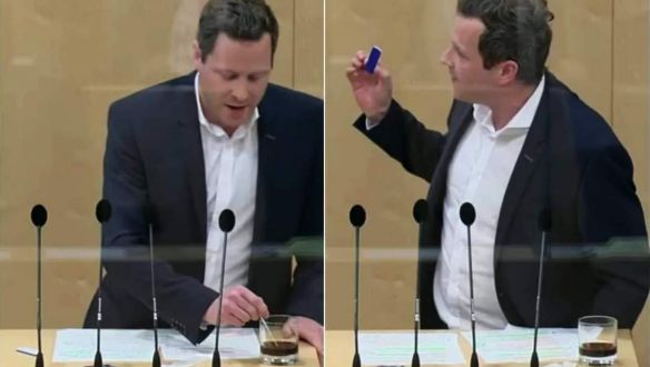 Kólát tesztelt koronavírusra egy osztrák politikus, és pozitív lett