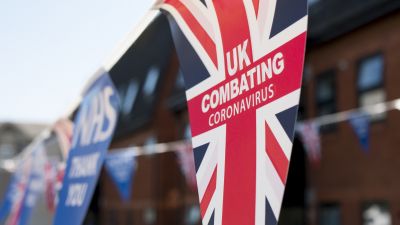 Ismét 30 ezer a napi fertőzöttek száma Nagy-Britanniában, de a halálozási ráta jóval alacsonyabb