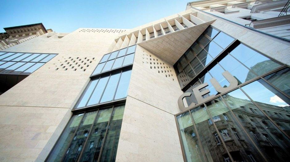 CEU: Írja alá a kormány a megállapodást, vagy költözünk!