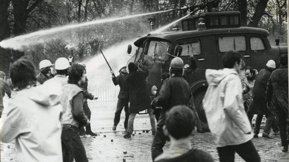 Vörös terrorista volt, holokauszttagadó lett, Orbántól kért menedékjogot, most szabadul