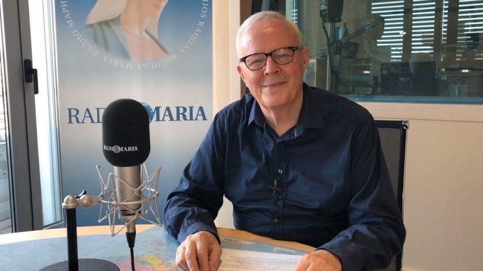 Az olasz Mária Rádió vezetője szerint a járvány végén „a világelit” zombivá változtatja az emberiséget