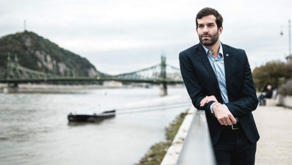 Már a Momentum is az óvatos nyitás pártjára állt