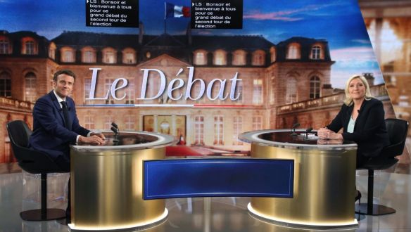 A radikális baloldaliak dönthetik el a francia elnökválasztást, akik két jobboldali jelölt közül választhatnak