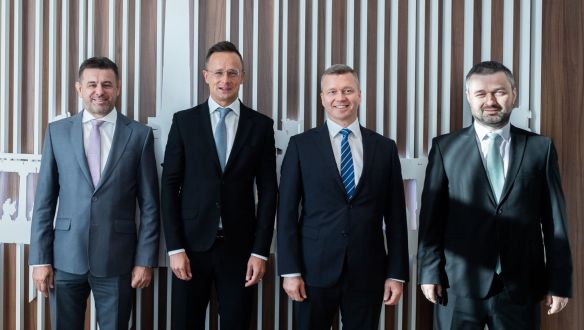 Szijjártó személyesen gratulált, a Mi Hazánk is üdvözli a felvidéki egységpárt létrejöttét. De mit szól hozzá az ellenzék?