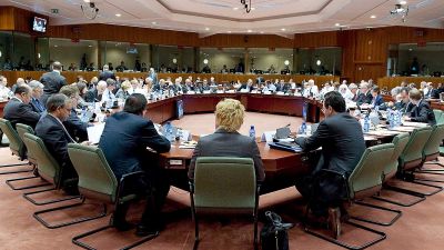 Érdemes-e belépnünk a mag-Európába?