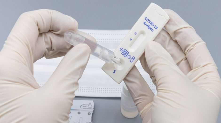 Uniós pénzből vehettünk volna covid-teszteket, de nincs nyoma, hogy a kormány élt a lehetőséggel