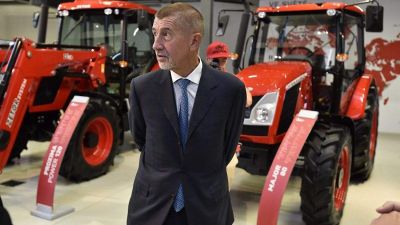 A főügyész váratlanul leállította a cseh miniszterelnök elleni nyomozást