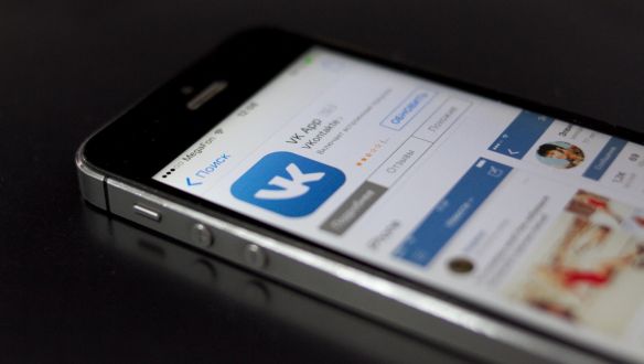 Feltörték az orosz Facebookot, közel 12 millió orosznak küldhettek üzenetet az ukrajnai háborúról a hackerek