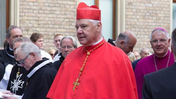 Vezető katolikus bíborosok állítják: a koronavírus-járvány egy világösszeesküvés része