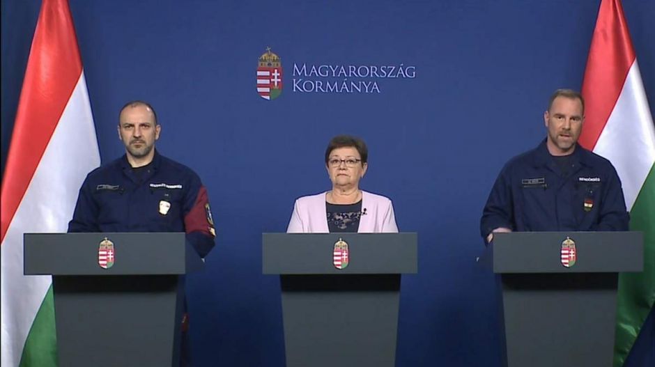Csütörtökön három iráni diákot is kitoloncolnak az országból