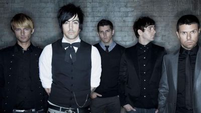 Még a pedofil énekes rabosítási fotóját is magára tetováltatta egy rajongója