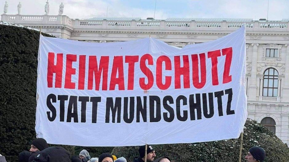 Ezrek tüntettek Bécsben is a lockdown ellen