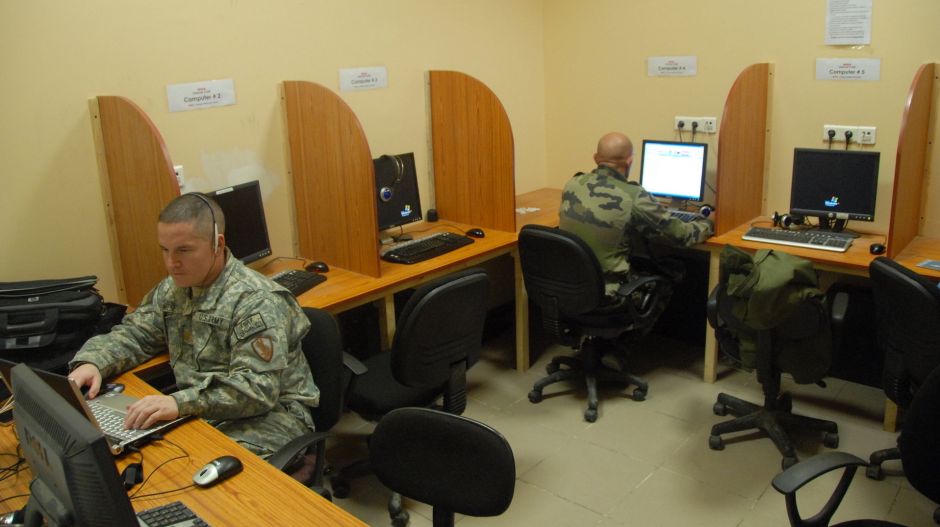 Az amerikaiak és a NATO is próbálja eltüntetni a velük dolgozó afgánok nyomait az internetről, a tálibok megtorlásától tartva