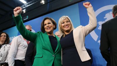 Máris kormányválsággal indít a még meg sem alakult északír kormány