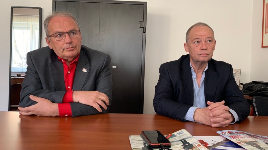 Kádár alatt nem voltunk alárendelt szerepben, az EU-ban igen – Szanyi Tibor és Thürmer Gyula az Azonnalinak