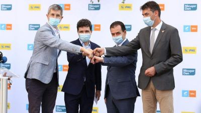 Jobbközép-liberális összefogás Romániában: kormányra kerülhet a román Momentum